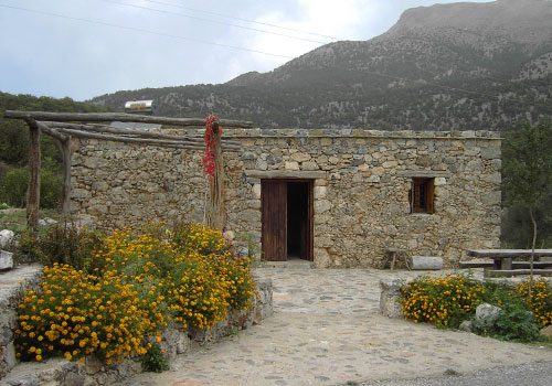 Wandern auf Kreta: Agios Ioannis - traditionelle Häuser