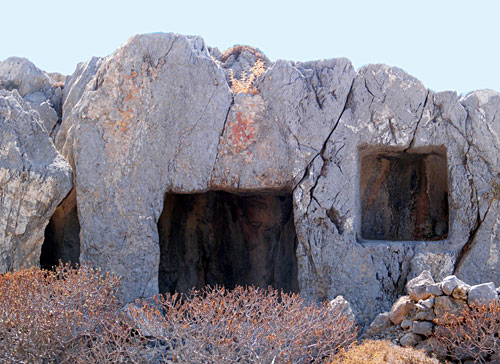 Randonnées sur l'île de Karpathos: Ruines mycéniennes à Vroucounda